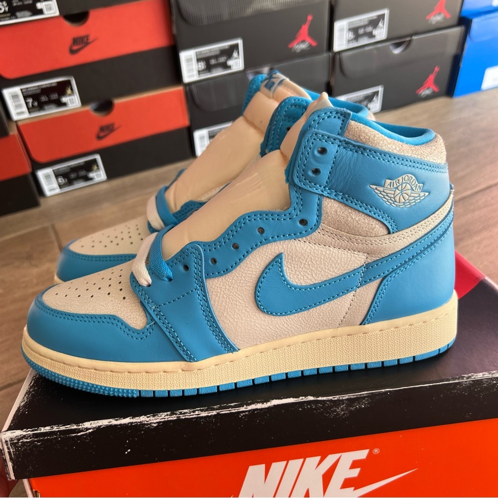Air Jordan 1 Retro High OG GS - Picture 2 of 7
